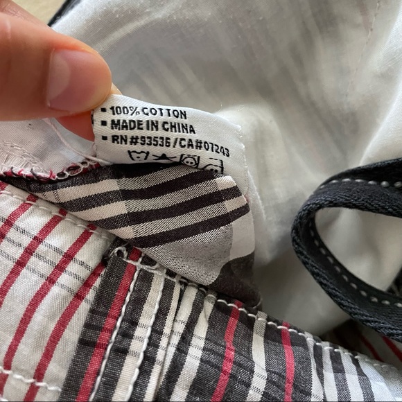 Ecko Unltd | Men Vintage Plaid Cargo Shorts - Picture 8 of 8